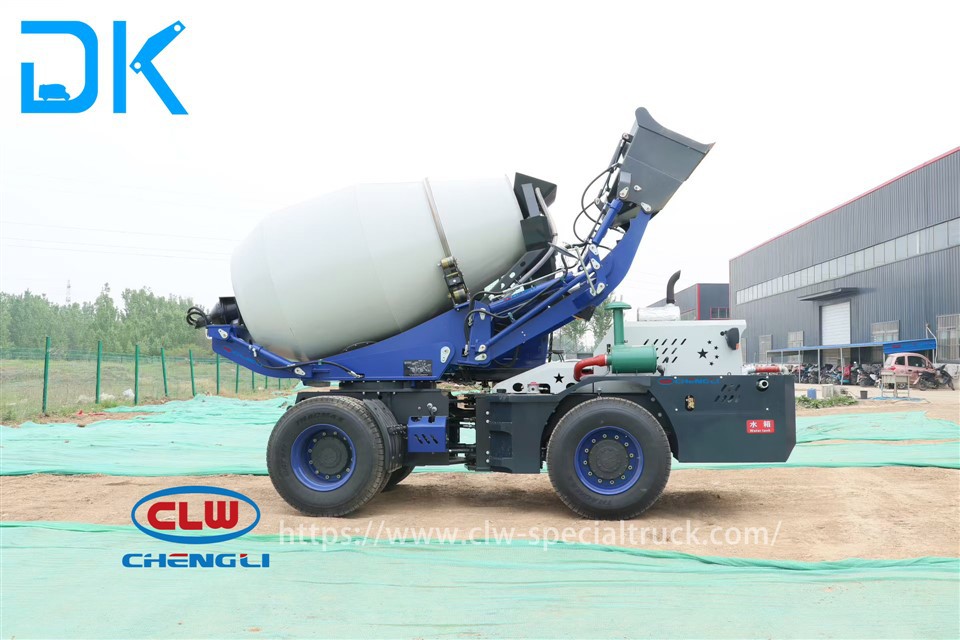 Hunan{0}}Yn llwytho Concrete Mixer Truck