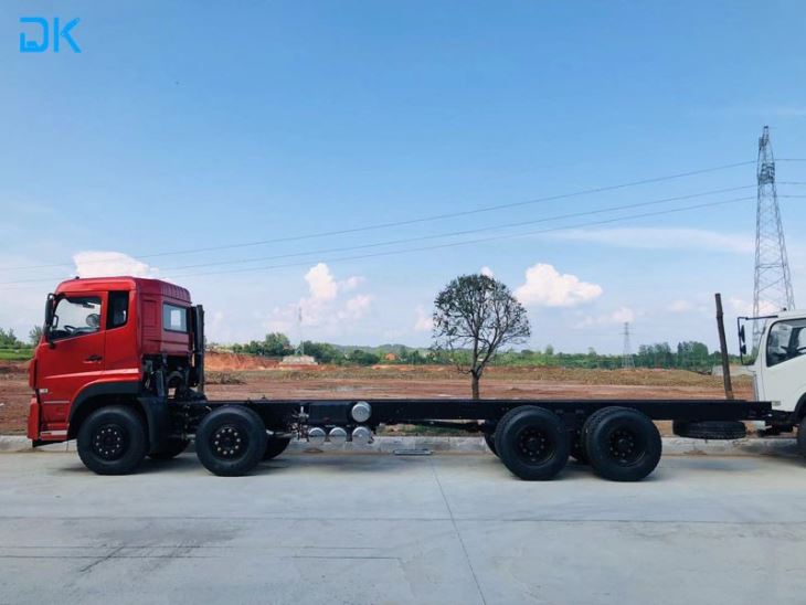 8*4 Heavy Duty Truck Chassis